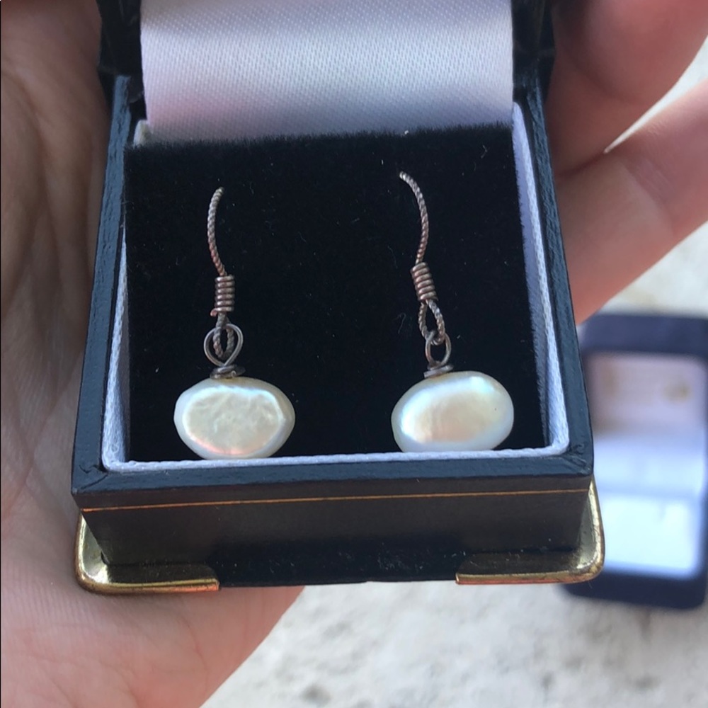 Pearl Drop Earring - image 1